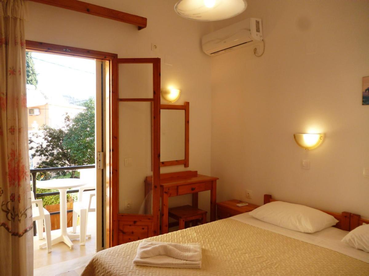 Giannis Apartment Agios Georgios Pagon Luaran gambar