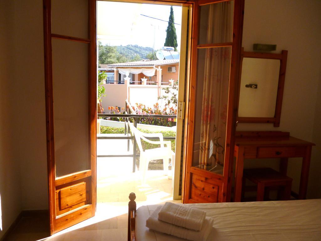 Giannis Apartment Agios Georgios Pagon Luaran gambar