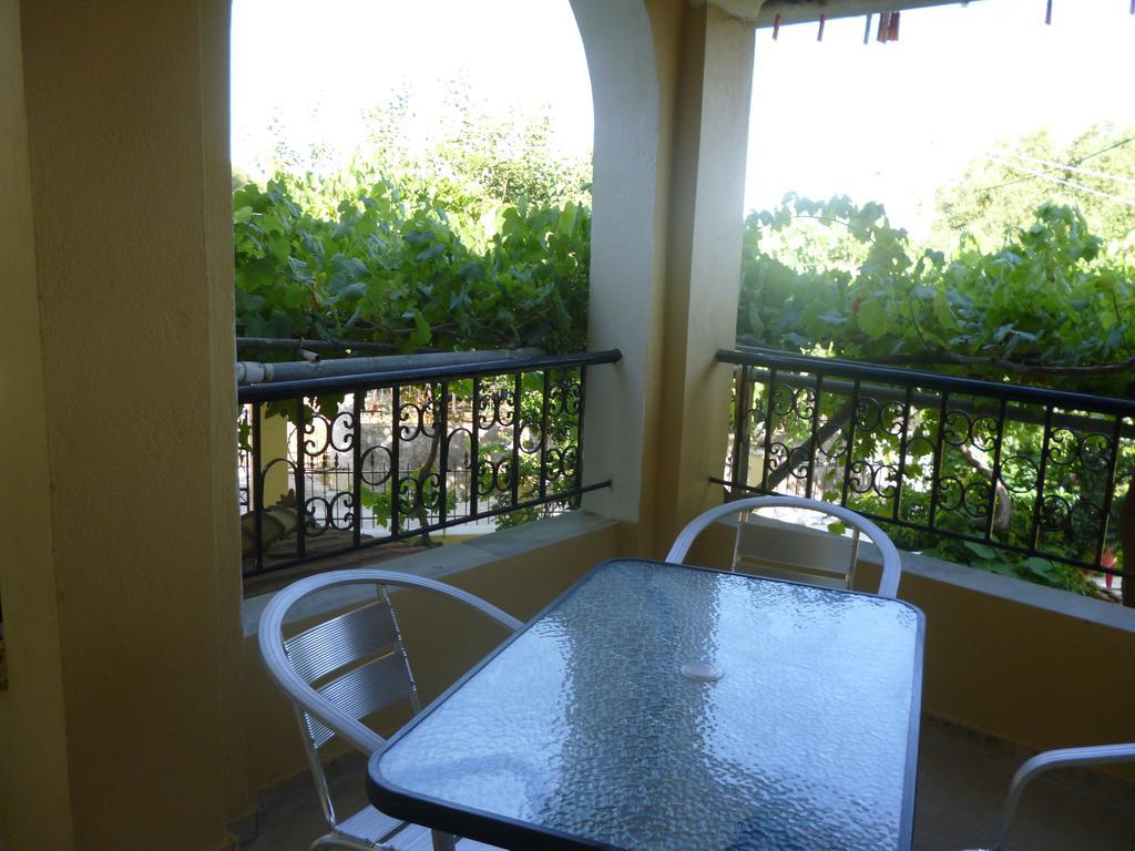 Giannis Apartment Agios Georgios Pagon Luaran gambar